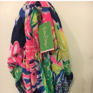 Brand new with tags Lilly Pulitzer infinity scarf